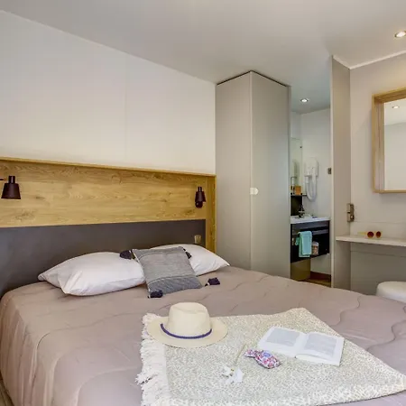 Camping 4p 2bdrms Aircon