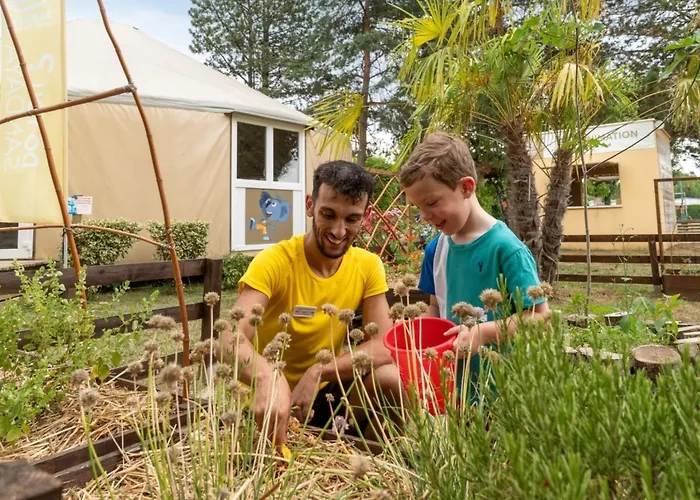 4p 2bdrms Aircon Camping Saint-Crépin-et-Carlucet